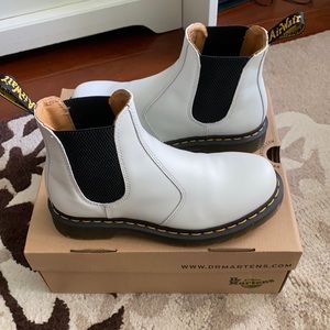 Brand new dr martens white Chelsea 2976